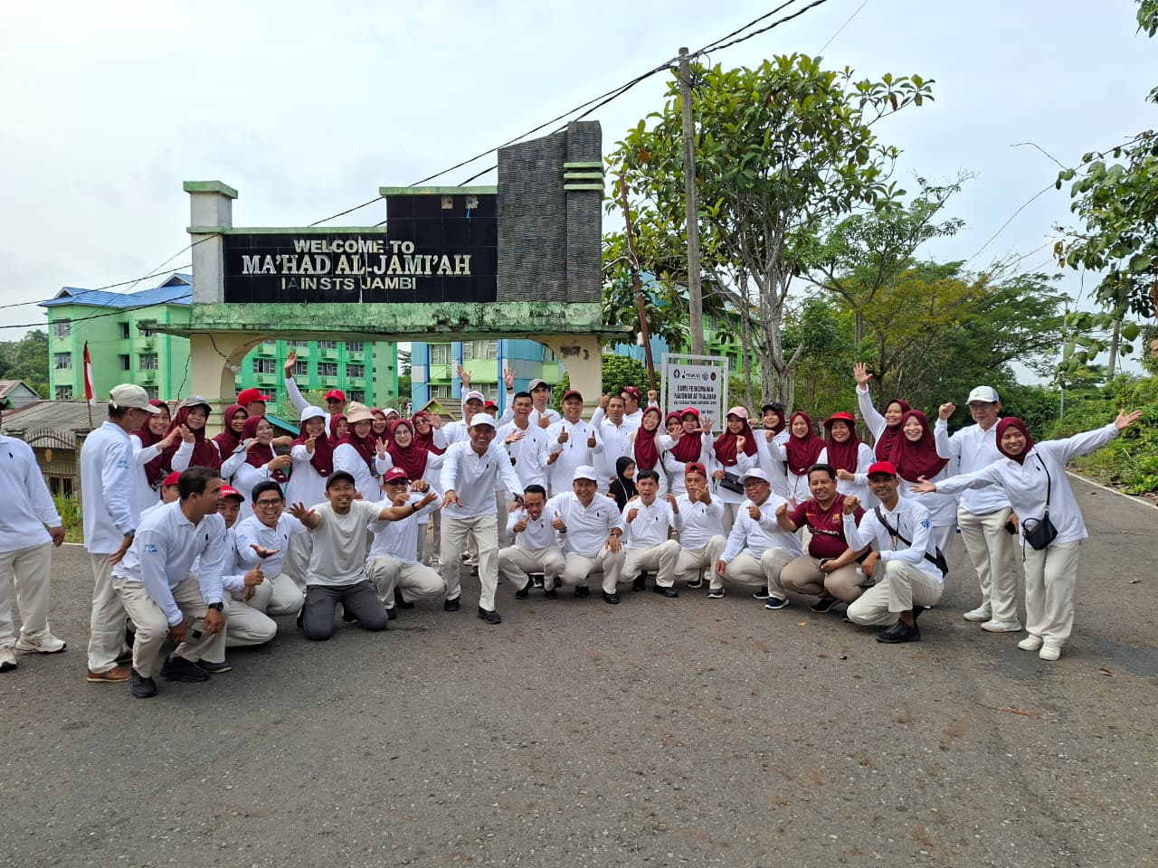 FTK UIN Jambi Turut Meriahkan HUT RI ke-81 dengan Berbagai Perlombaan